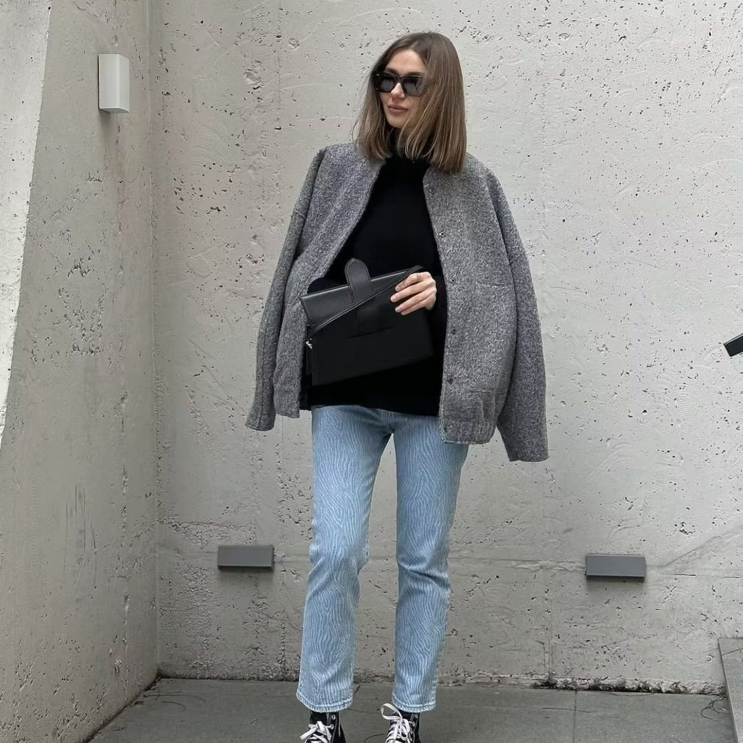 Damer avslappnad oversized jacka i högkvalitativt tyg Mirla-Eva Jonsson