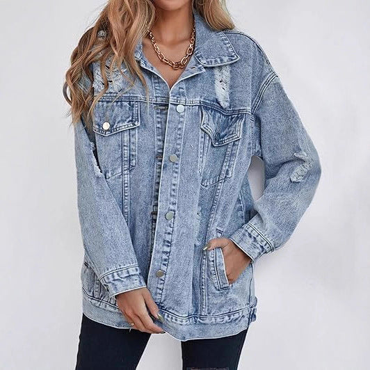 Damer avslappnad oversized jeansjacka med slitna detaljer och högkvalitativa metallknappar Eva Jonsson-Eva Jonsson