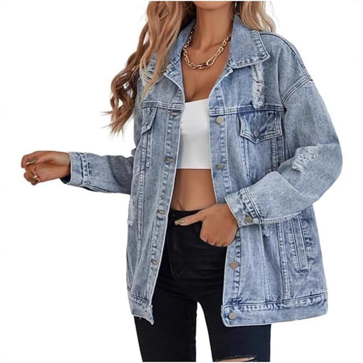 Damer avslappnad oversized jeansjacka med slitna detaljer och högkvalitativa metallknappar Eva Jonsson-Eva Jonsson
