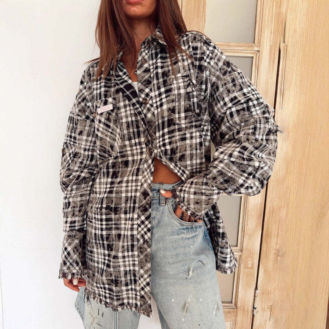 Damer avslappnad oversized skjortjacka med iögonfallande rutigt mönster och fransar Mirla-Eva Jonsson
