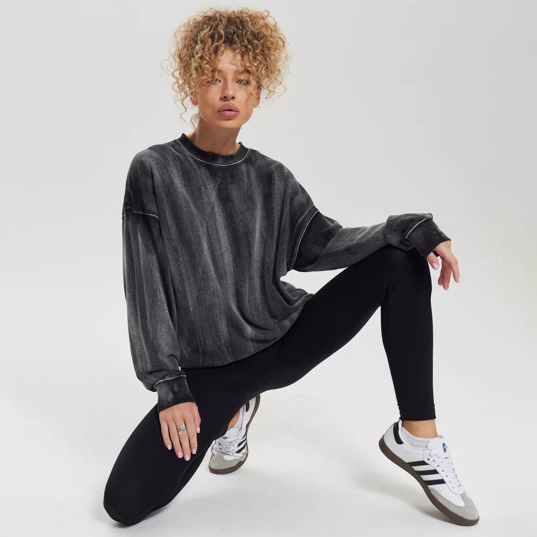 Damer avslappnad oversized tröja med modernt randmönster Mirla-Eva Jonsson