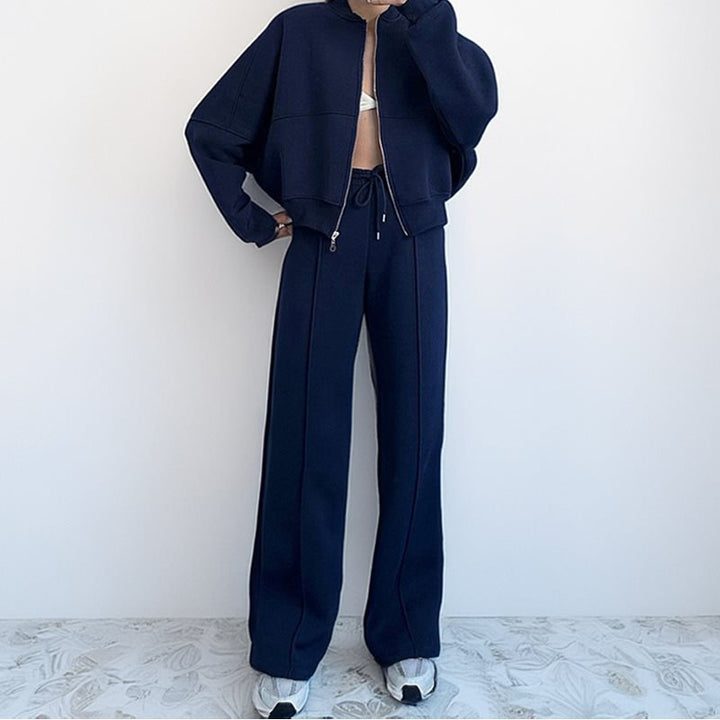 Damer avslappnad oversized tröja och joggingset Mirla-Eva Jonsson
