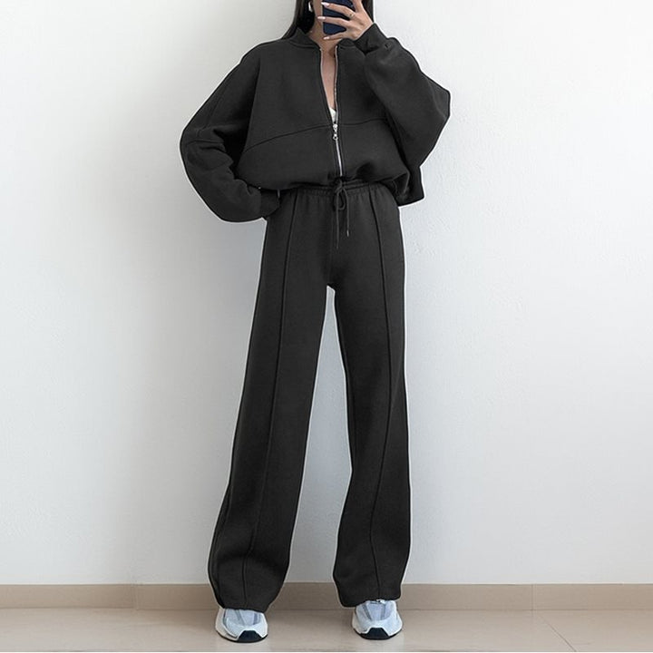 Damer avslappnad oversized tröja och joggingset Mirla-Eva Jonsson