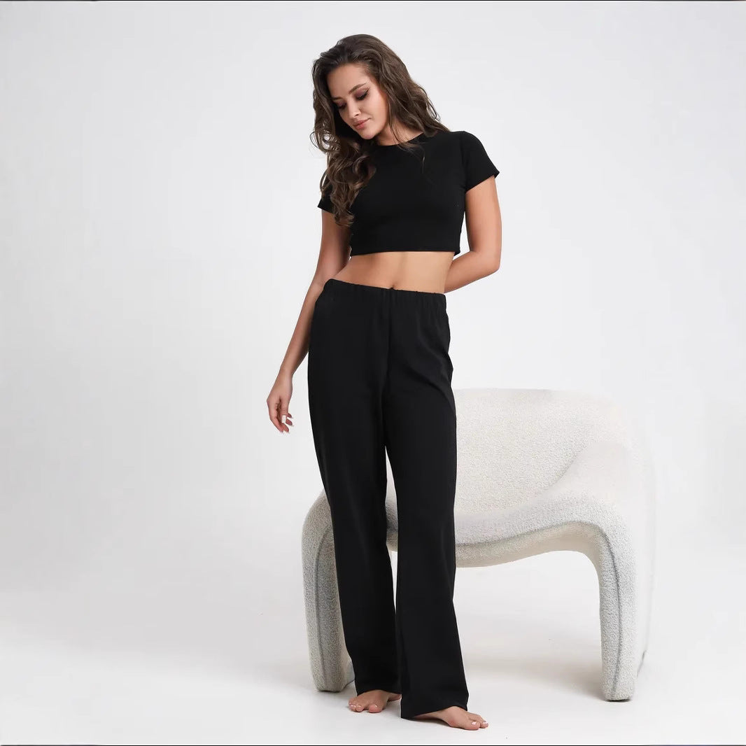 Damer avslappnad set med cropped topp och vida tygbyxor Mirla-Eva Jonsson