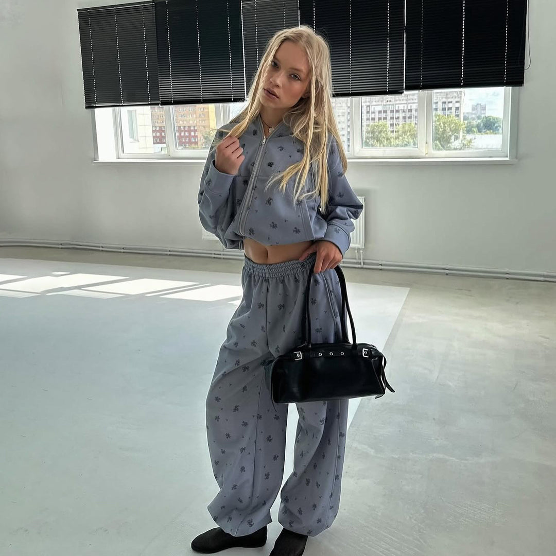 Damer avslappnad set med prickig topp och bekväma byxor Mirla-Eva Jonsson