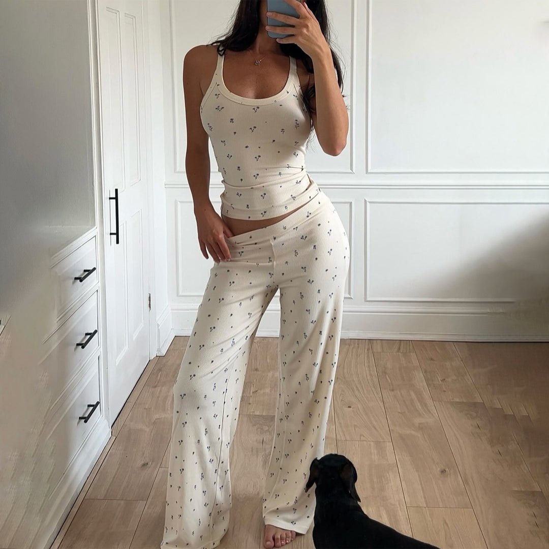 Damer avslappnad sov-set med tanktop och vida byxor Mirla-Eva Jonsson