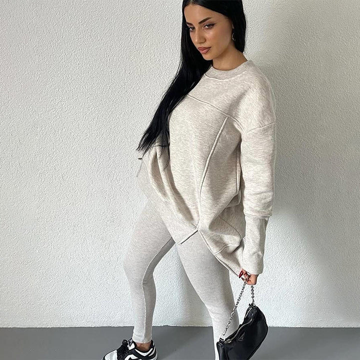 Damer avslappnad sportensemble med oversized tröja och leggings Mirla-Eva Jonsson