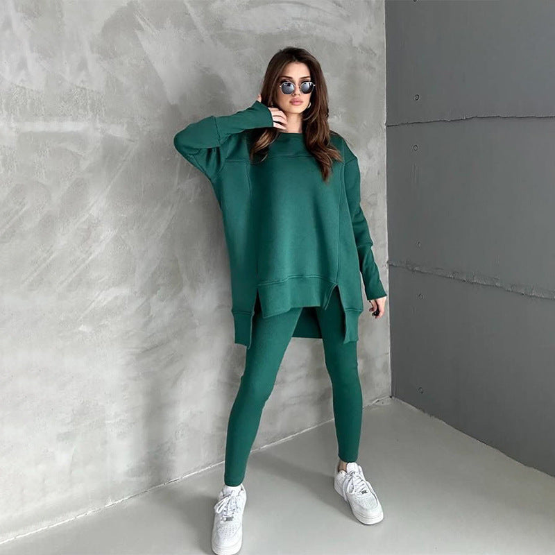 Damer avslappnad sportensemble med oversized tröja och leggings Mirla-Eva Jonsson