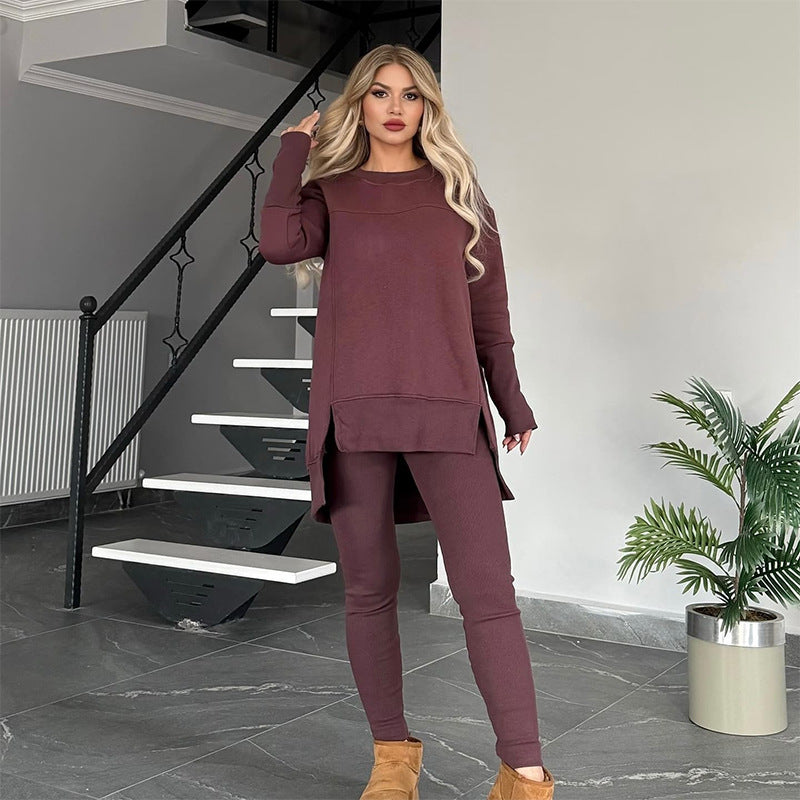 Damer avslappnad sportensemble med oversized tröja och leggings Mirla-Eva Jonsson