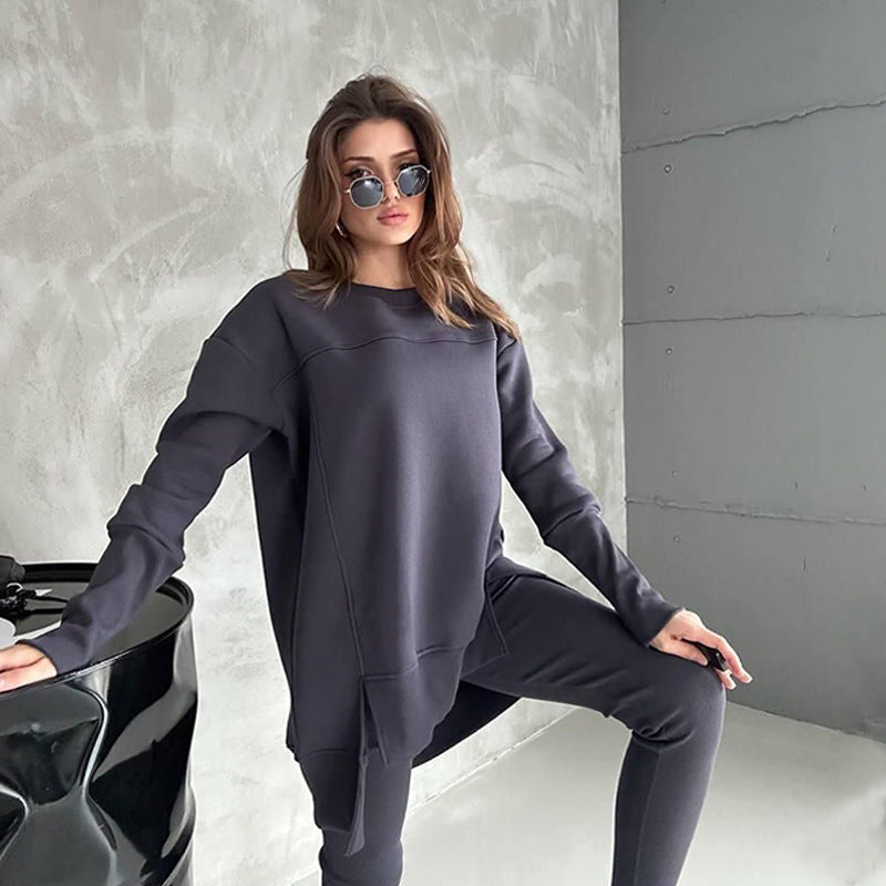 Damer avslappnad sportensemble med oversized tröja och leggings Mirla-Eva Jonsson