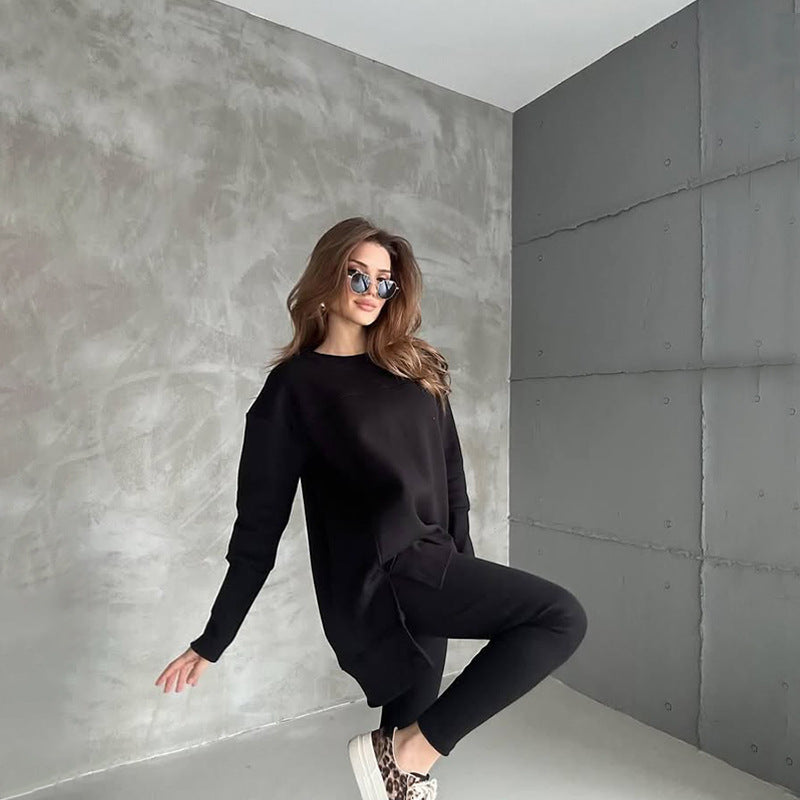Damer avslappnad sportensemble med oversized tröja och leggings Mirla-Eva Jonsson