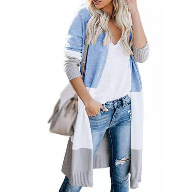 Damer avslappnad stickad cardigan med moderna färgblockdetaljer och långa ärmar Mirla-Eva Jonsson