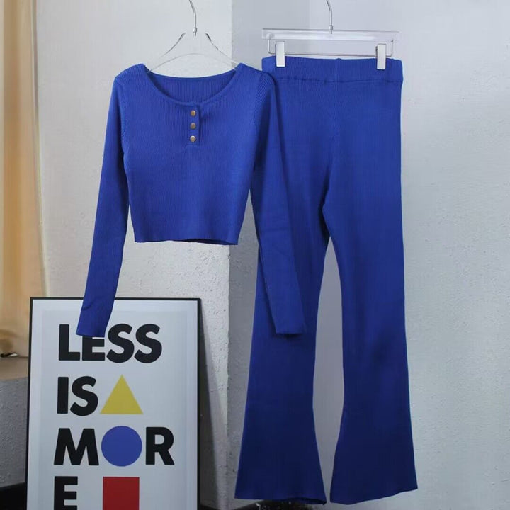 Damer avslappnad stickad loungewear-set med knappdetaljer och vida ben Mirla-Eva Jonsson