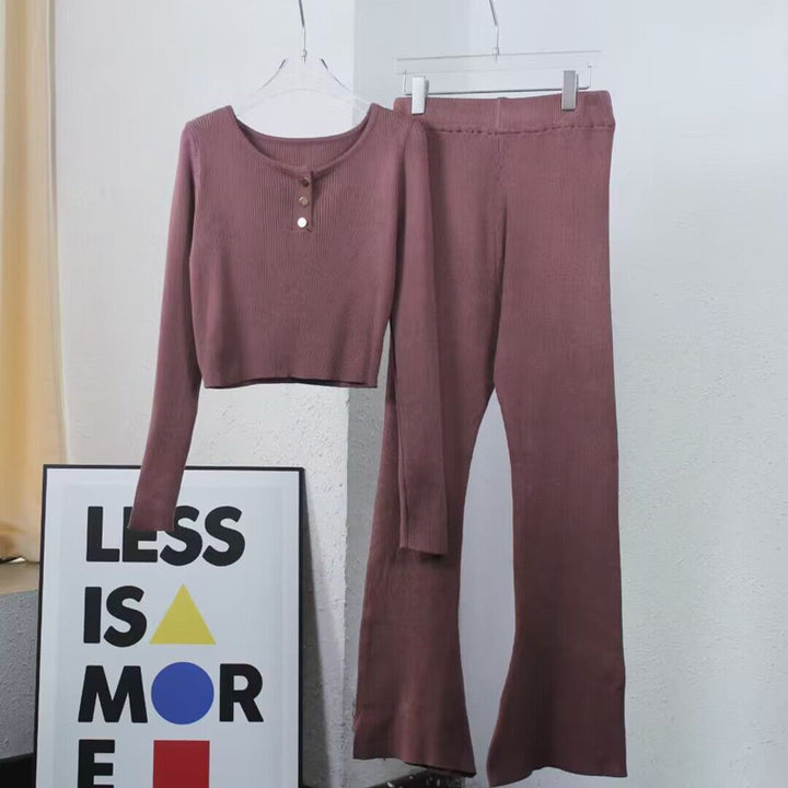Damer avslappnad stickad loungewear-set med knappdetaljer och vida ben Mirla-Eva Jonsson