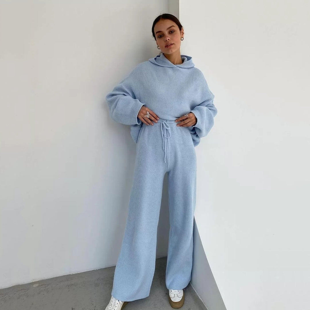 Damer avslappnad stickad set med oversized huvtröja och vida byxor Eva Jonsson-Eva Jonsson