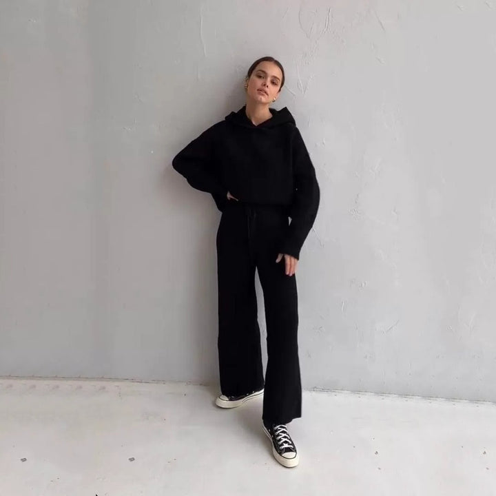 Damer avslappnad stickad set med oversized huvtröja och vida byxor Eva Jonsson-Eva Jonsson
