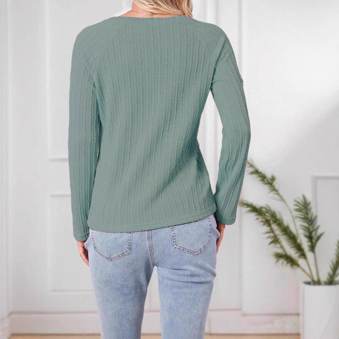 Damer avslappnad stickad topp med detaljstruktur Mirla-Eva Jonsson