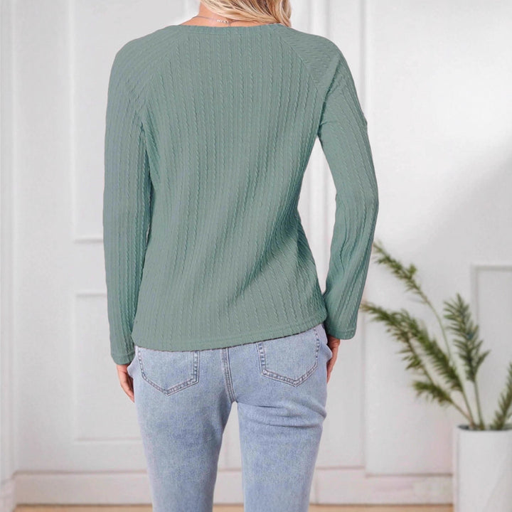 Damer avslappnad stickad topp med detaljstruktur Mirla-Eva Jonsson