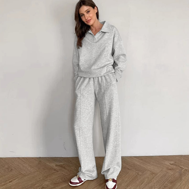Damer avslappnad sweat-outfit med loose fit och polokrage Mirla-Eva Jonsson