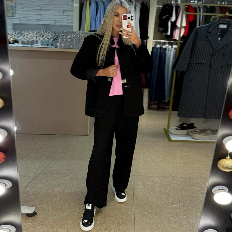 Damer avslappnad sweater-blazer-kombination med vida byxor Mirla-Eva Jonsson
