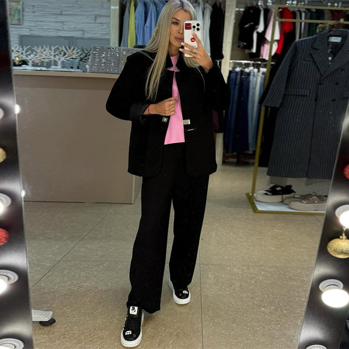 Damer avslappnad sweater-blazer-kombination med vida byxor Mirla-Eva Jonsson