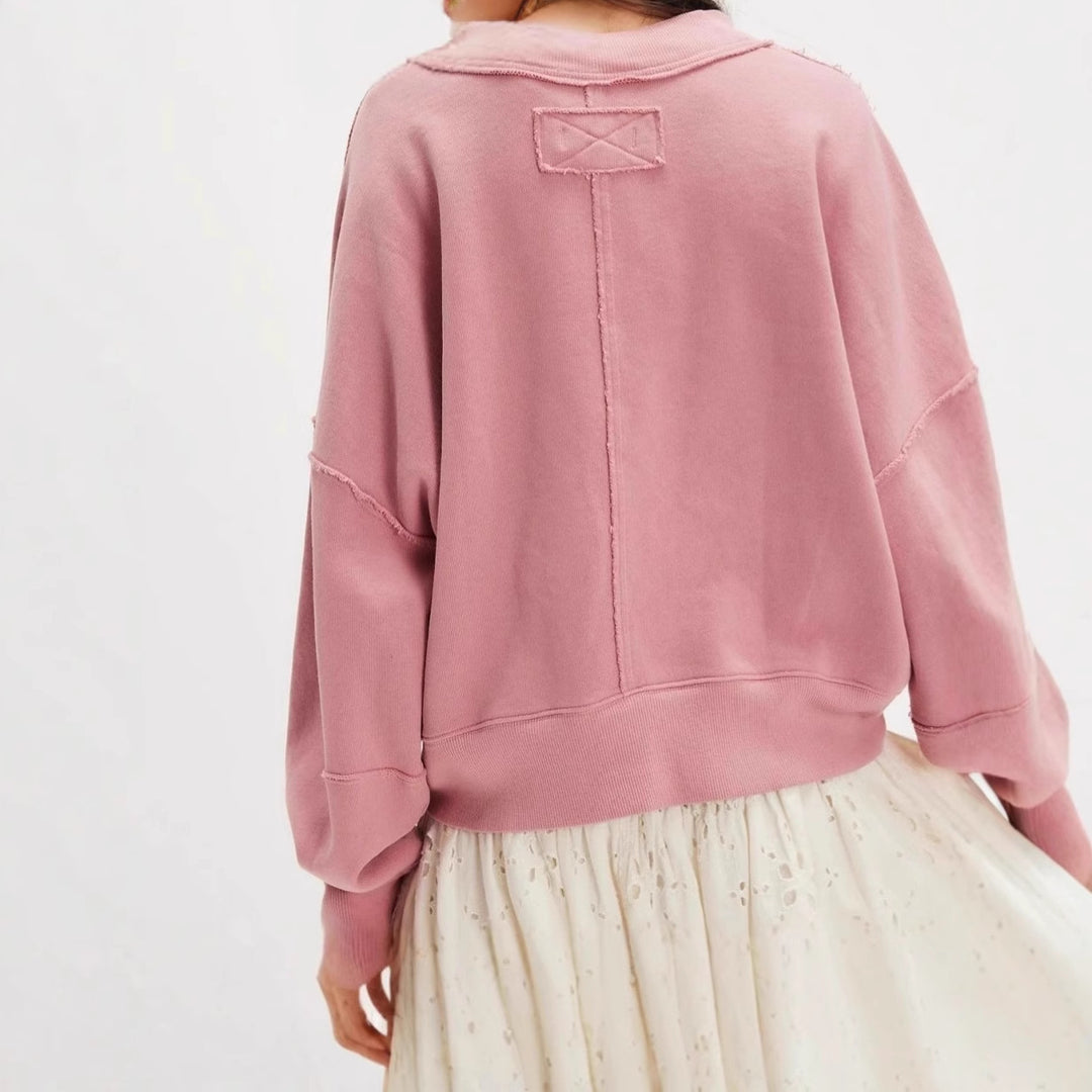 Damer avslappnad sweatshirt med snygg design och överlappande axlar Eva Jonsson-Eva Jonsson