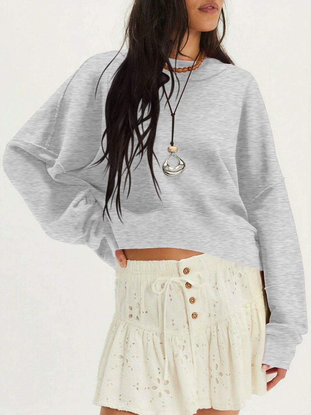 Damer avslappnad sweatshirt med snygg design och överlappande axlar Eva Jonsson-Eva Jonsson