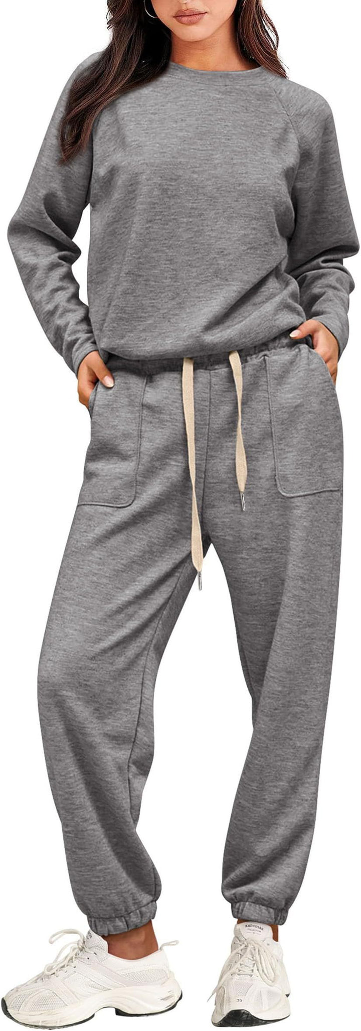 Damer avslappnad sweatshirt och joggerset Mirla-Eva Jonsson