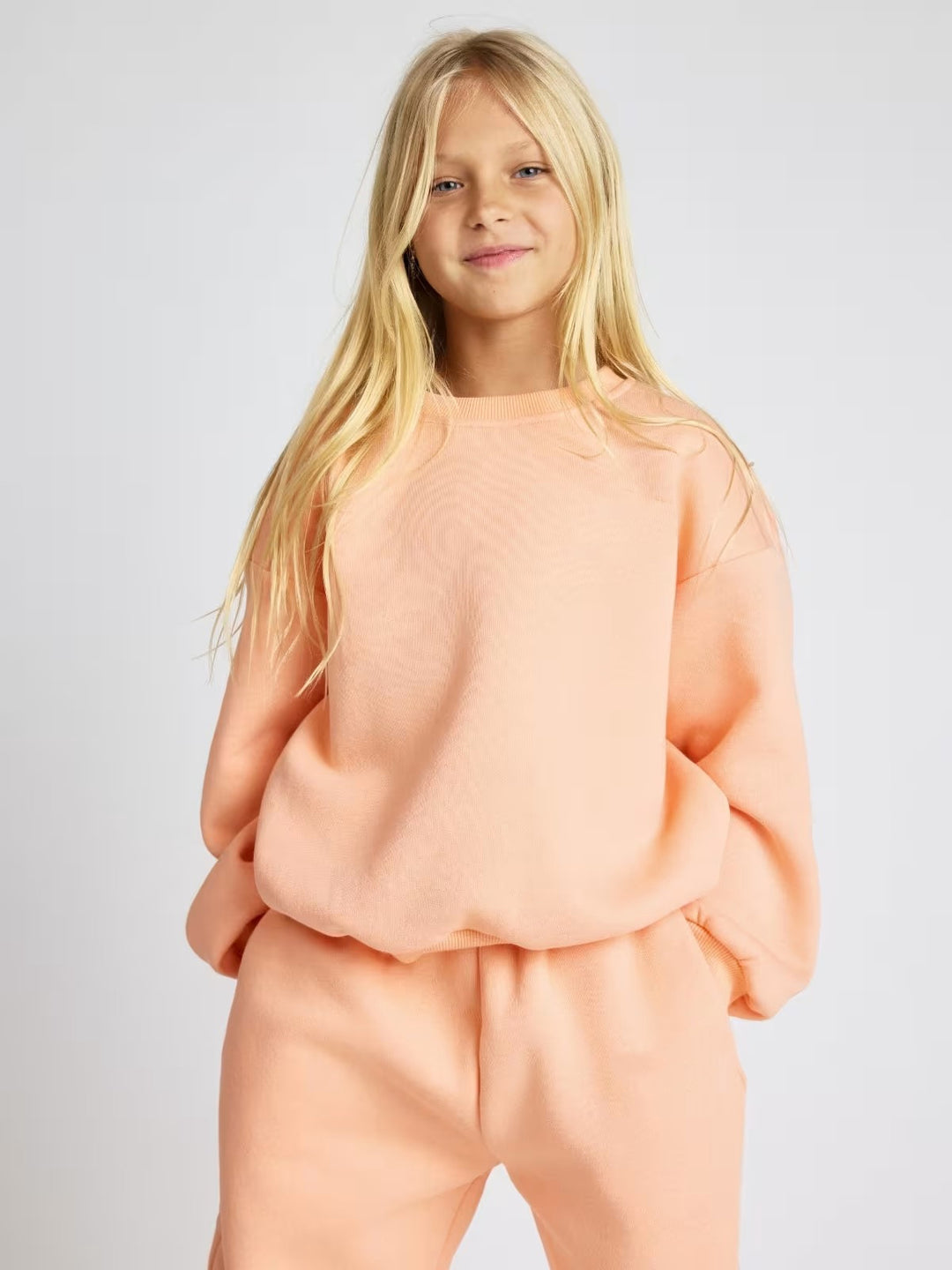 Damer avslappnad sweatsuit med oversized hoodie och bekväma joggingsbyxor Mirla-Eva Jonsson