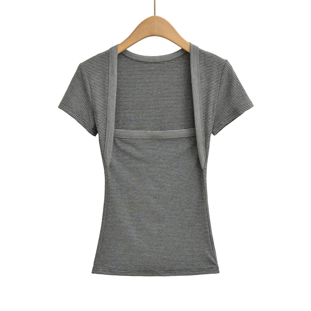 Damer avslappnad topp i minimalistisk randdesign Mirla-Eva Jonsson