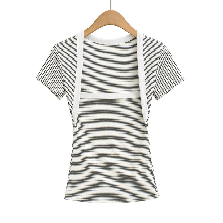 Damer avslappnad topp i minimalistisk randdesign Mirla-Eva Jonsson