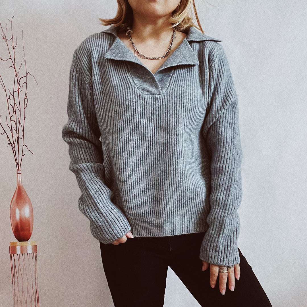 Damer avslappnad tröja med modern ribbdesign Mirla-Eva Jonsson