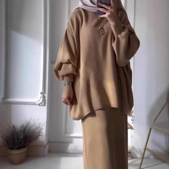 Damer avslappnad tvådelad klädset med vid passform och eleganta puffärmar Eva Jonsson-Eva Jonsson