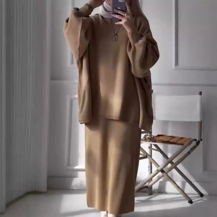 Damer avslappnad tvådelad klädset med vid passform och eleganta puffärmar Eva Jonsson-Eva Jonsson