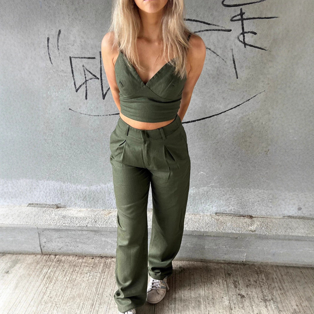 Damer avslappnad tvådelad set med croppt överdel och vida byxor Mirla-Eva Jonsson