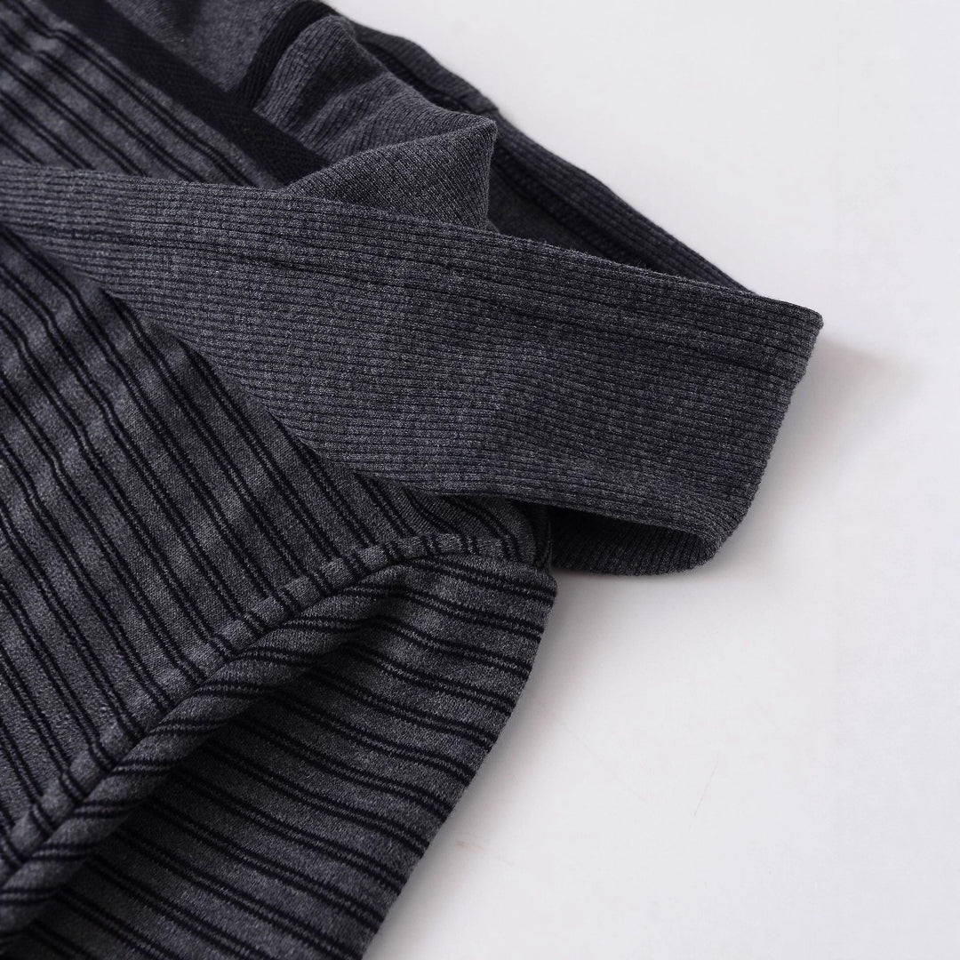 Damer avslappnad zip hoodie med fin randigt mönster Mirla-Eva Jonsson
