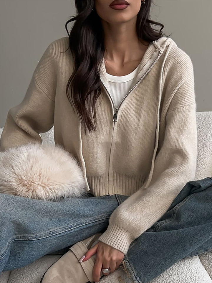 Damer avslappnad zip-hoodie med mjukt stickat och avslappnad passform Mirla-Eva Jonsson