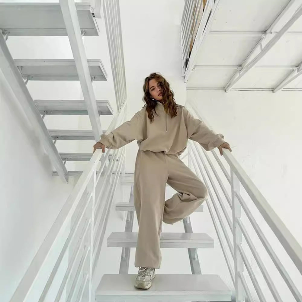 Damer avslappnad zip-hoodie med vida ärmar Mirla-Eva Jonsson
