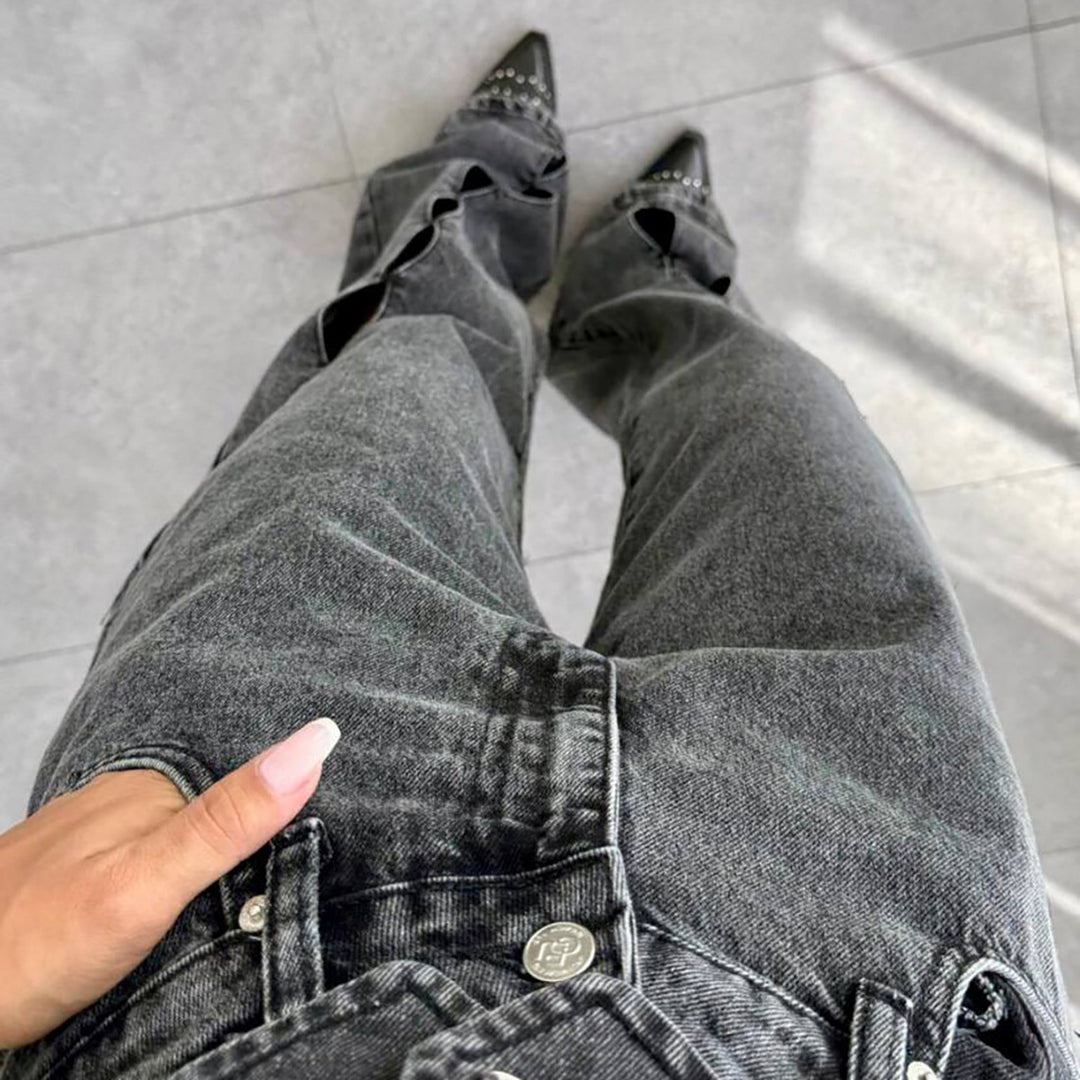 Damer avslappnade jeans med kreativa cut-out-detaljer Mirla-Eva Jonsson