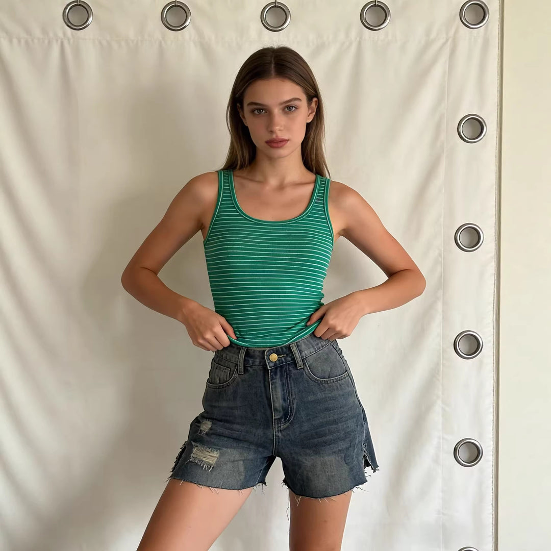 Damer avslappnade jeansshorts med fransiga avslutningar och sidoflik Mirla-Eva Jonsson