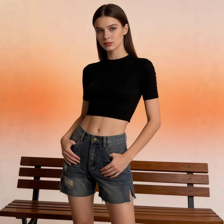 Damer avslappnade jeansshorts med fransiga avslutningar och sidoflik Mirla-Eva Jonsson