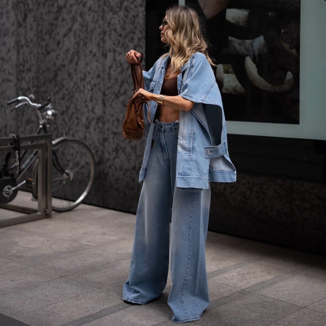Damer avslappnade, vida jeans med fashionabla cut-out-detaljer Mirla-Eva Jonsson