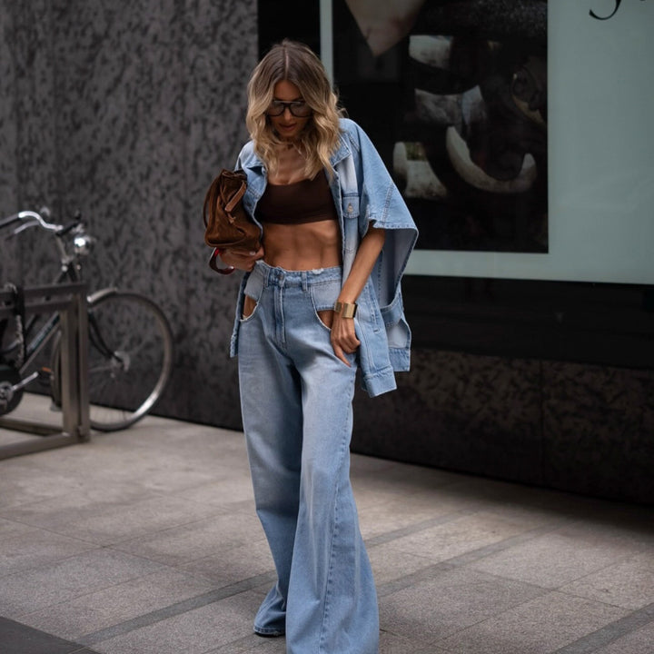 Damer avslappnade, vida jeans med fashionabla cut-out-detaljer Mirla-Eva Jonsson