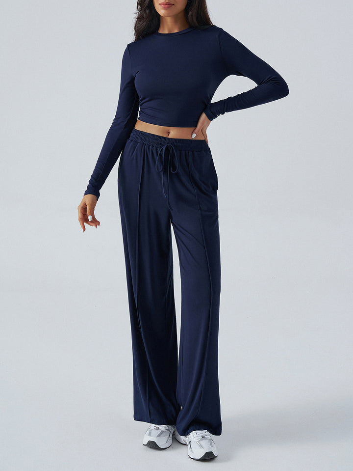 Damer avslappnat Lounge-set med långärmad cropped topp och bred midja Mirla-Eva Jonsson