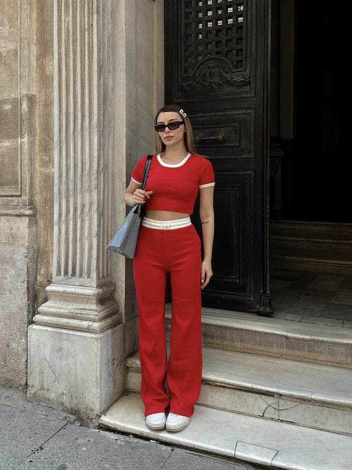 Damer avslappnat lounge-set med cropped topp och vida byxor Mirla-Eva Jonsson