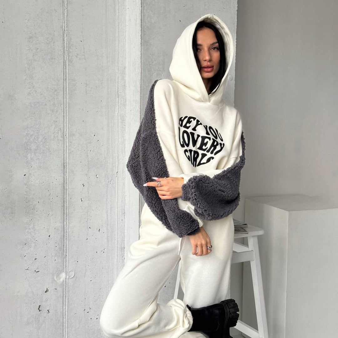Damer avslappnat lounge-set med hoodie och joggers Mirla-Eva Jonsson