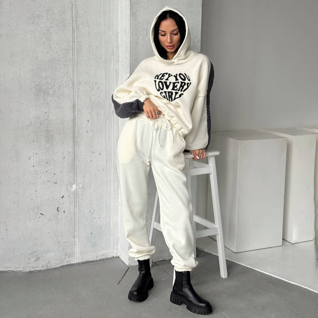 Damer avslappnat lounge-set med hoodie och joggers Mirla-Eva Jonsson