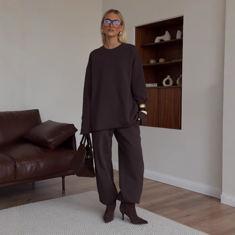 Damer avslappnat lounge-set med oversized tröja och bekväma byxor Eva Jonsson-Eva Jonsson