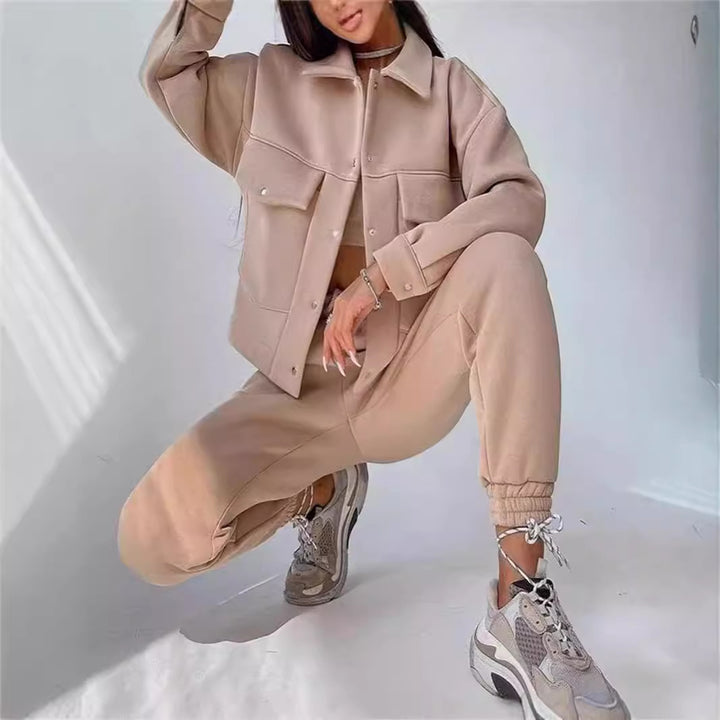Damer avslappnat set med sweatshirt och joggingsbyxor Mirla-Eva Jonsson