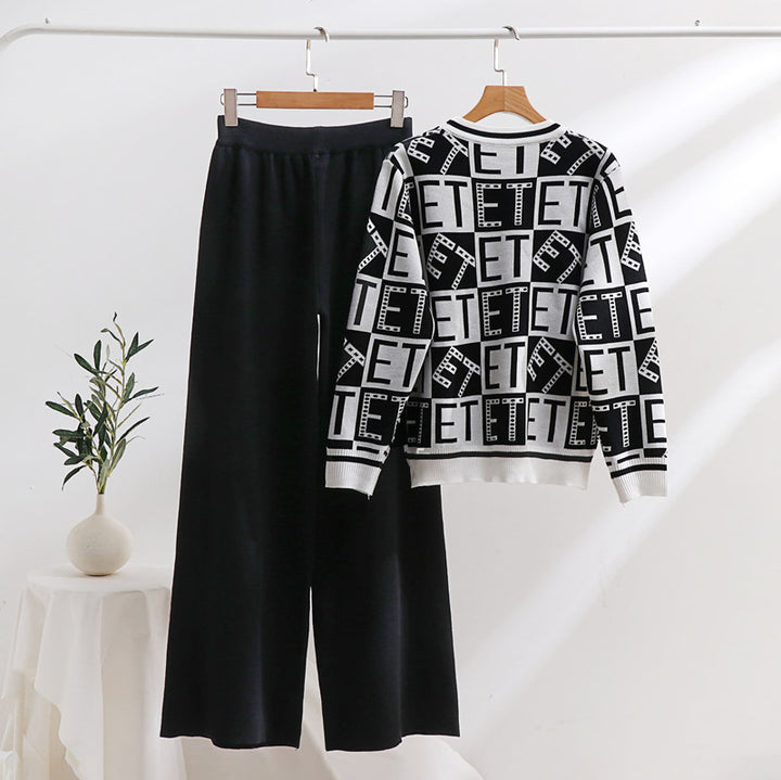 Damer avslappnat stickat loungewear-set med grafiskt mönster och lös passform Mirla-Eva Jonsson
